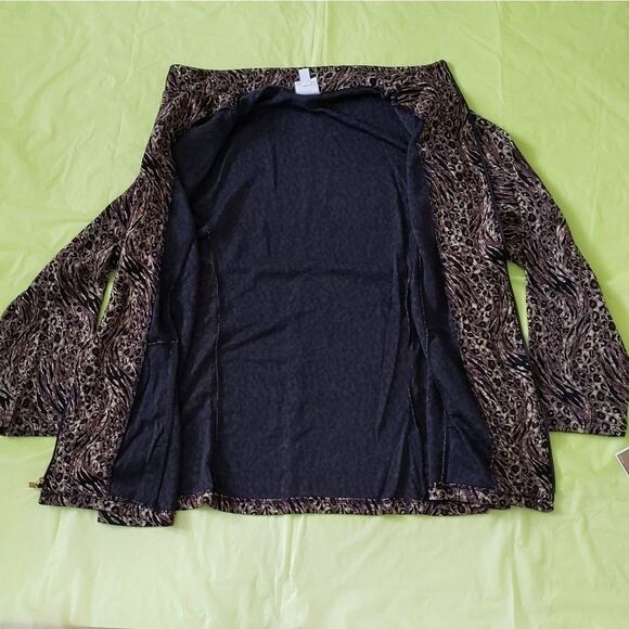 JM COLLECTION animal print zip up jacket - Picture 3 of 4
